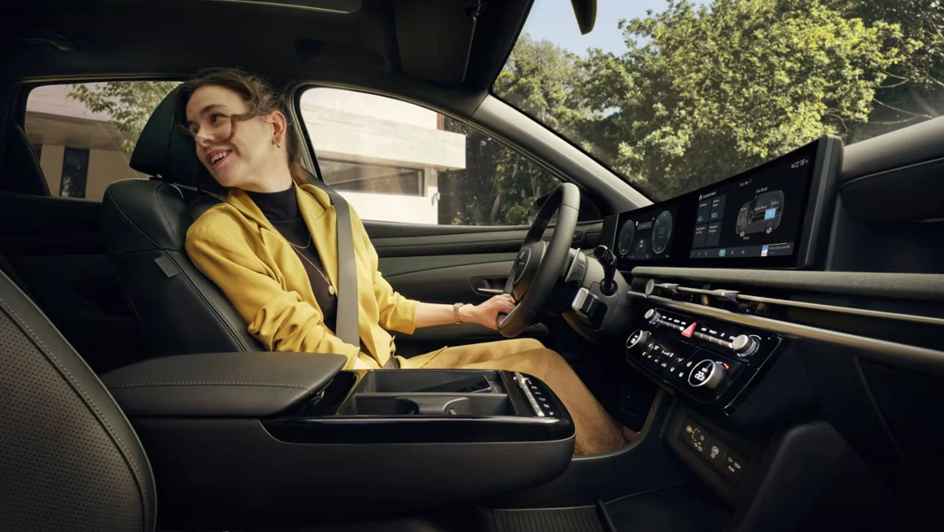 Hyundai Tucson PHEV 2024 Interior 08 SKV Int 4X3