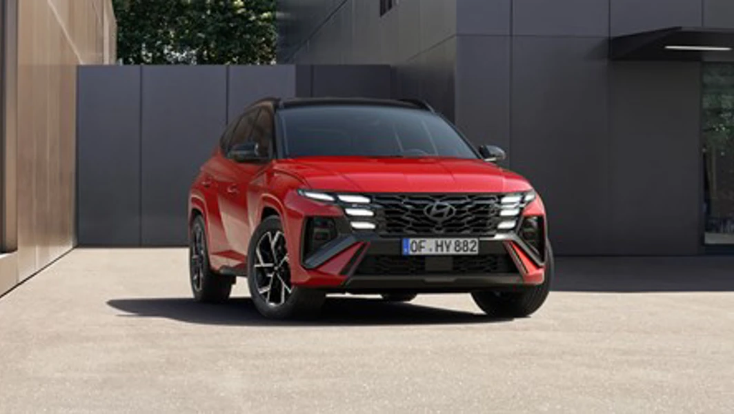 Hme Nx4 Hev Nline Eviz Ext Jh0 Engine Red Abyss Black Pearl Shot 01